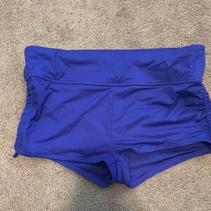 Athleta Scrunch Short
